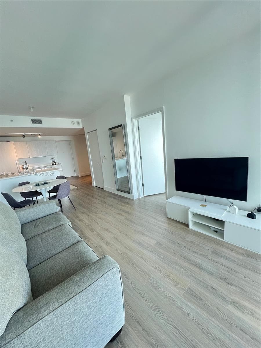 Paraiso Bayviews · #1202 in Miami - Photo 8
