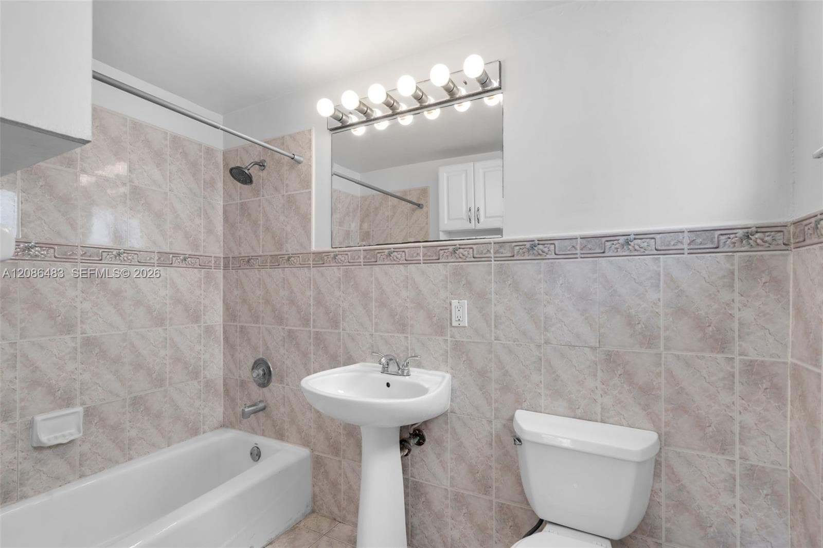 BOUGAIN-VILLA CONDO · #1 in Bay Harbor Islands - Photo 9