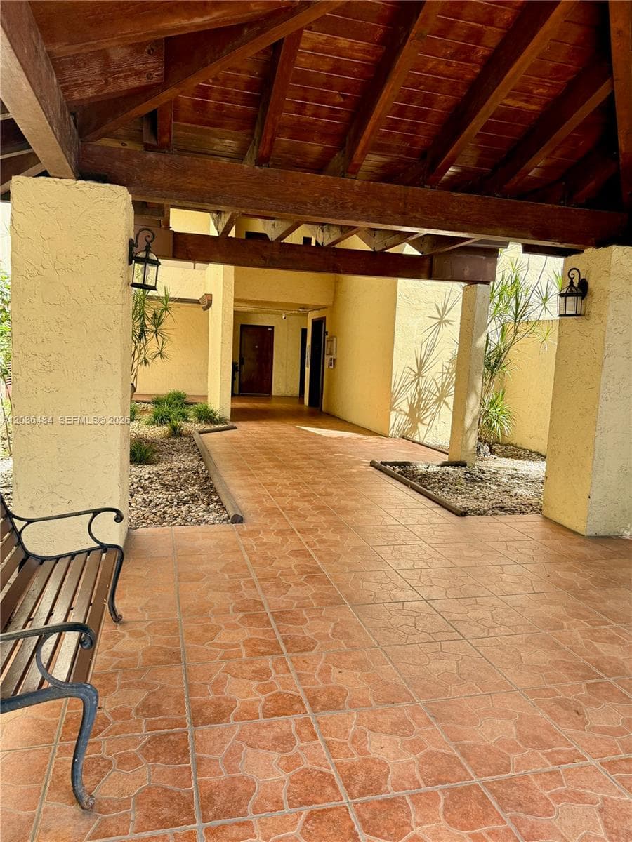 KENLAND BEND NORTH CONDO · #I404 in Miami - Photo 3