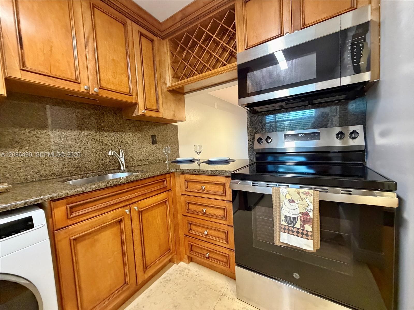 SUNWOOD CONDO · #227 in Miami - Photo 6