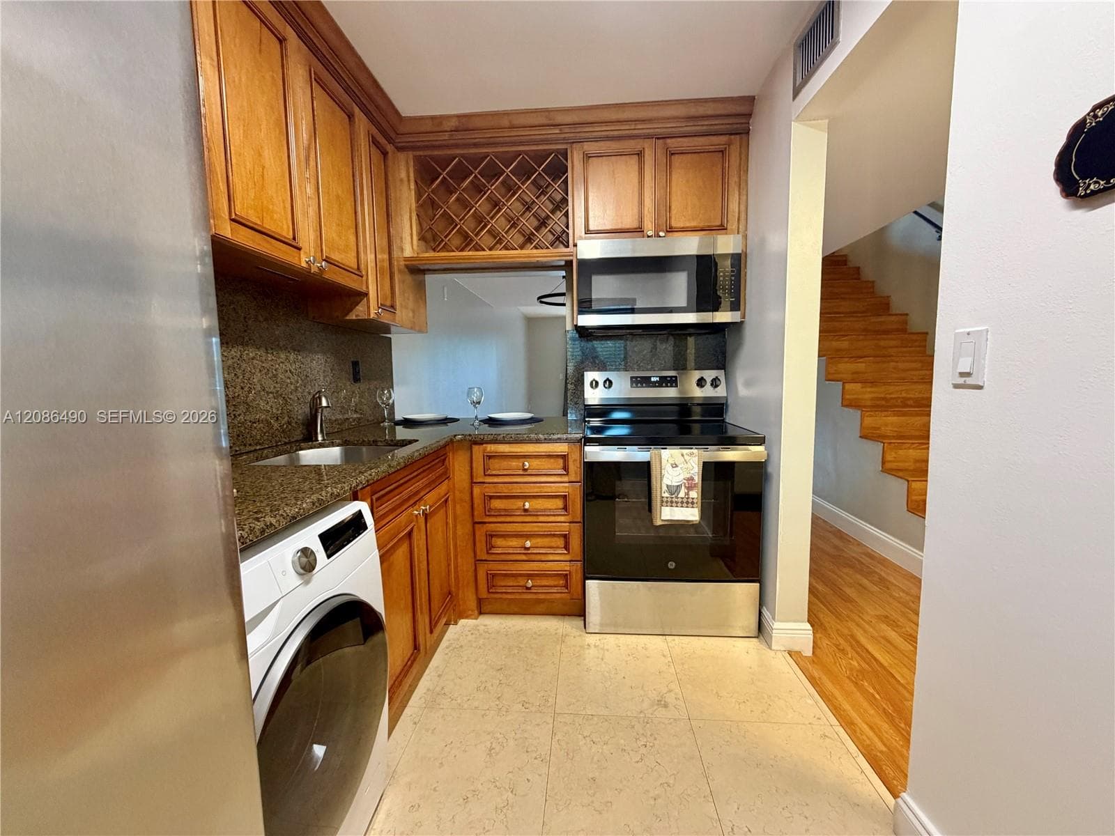 SUNWOOD CONDO · #227 in Miami - Photo 3