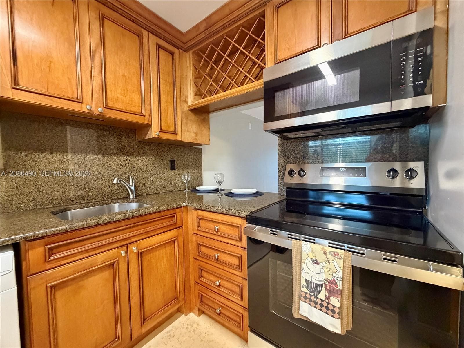 SUNWOOD CONDO · #227 in Miami - Photo 5