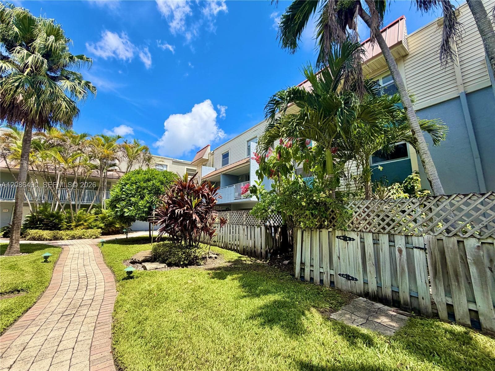 SUNWOOD CONDO · #227 in Miami - Photo 49