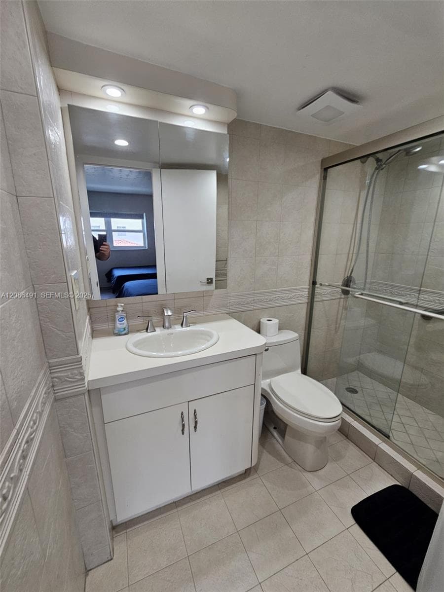 WATERVIEW CONDO APTS · #301 in Miami Beach - Photo 12