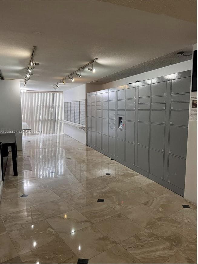 OCEANVIEW PARK CONDO · #106 in Hallandale Beach - Photo 7