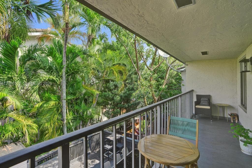 LAKEVIEW TOWNHOUSES CONDO · #77 in North Miami Beach - Photo 22