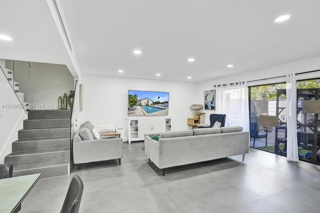LAKEVIEW TOWNHOUSES CONDO · #77 in North Miami Beach - Photo 10