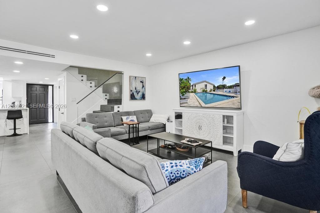 LAKEVIEW TOWNHOUSES CONDO · #77 in North Miami Beach - Photo 11