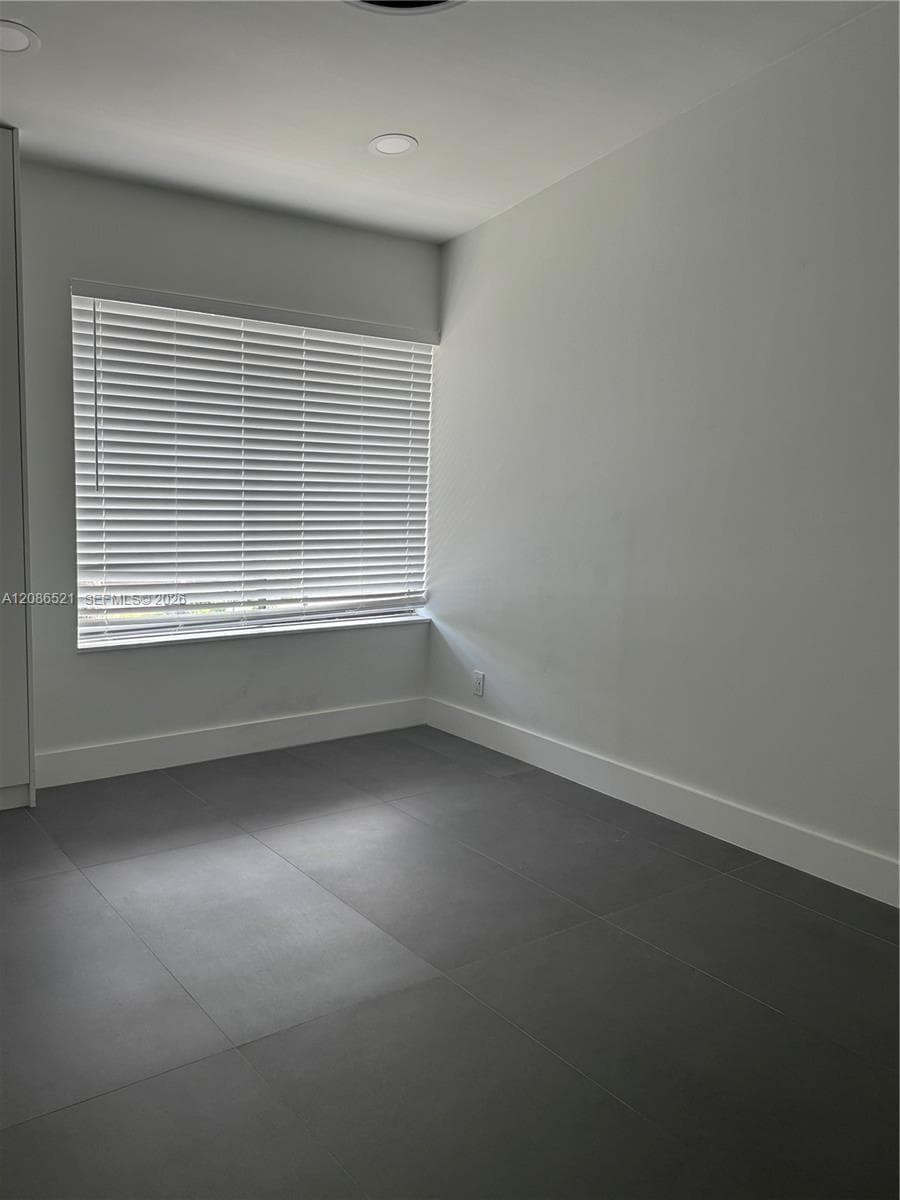 LAKEVIEW TOWNHOUSES CONDO · #77 in North Miami Beach - Photo 44