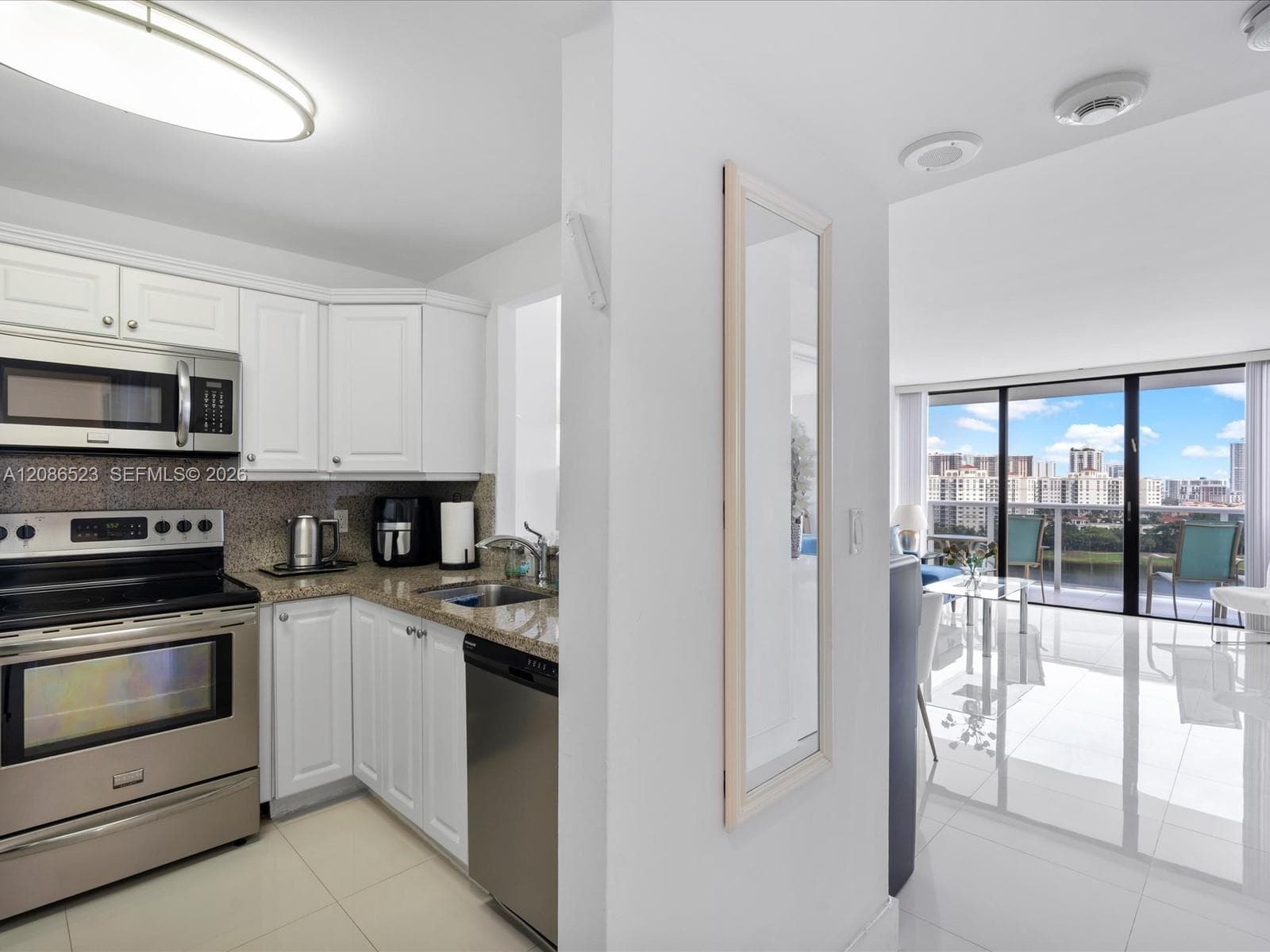 EL DORADO TOWERS · #1607 in Aventura - Photo 6