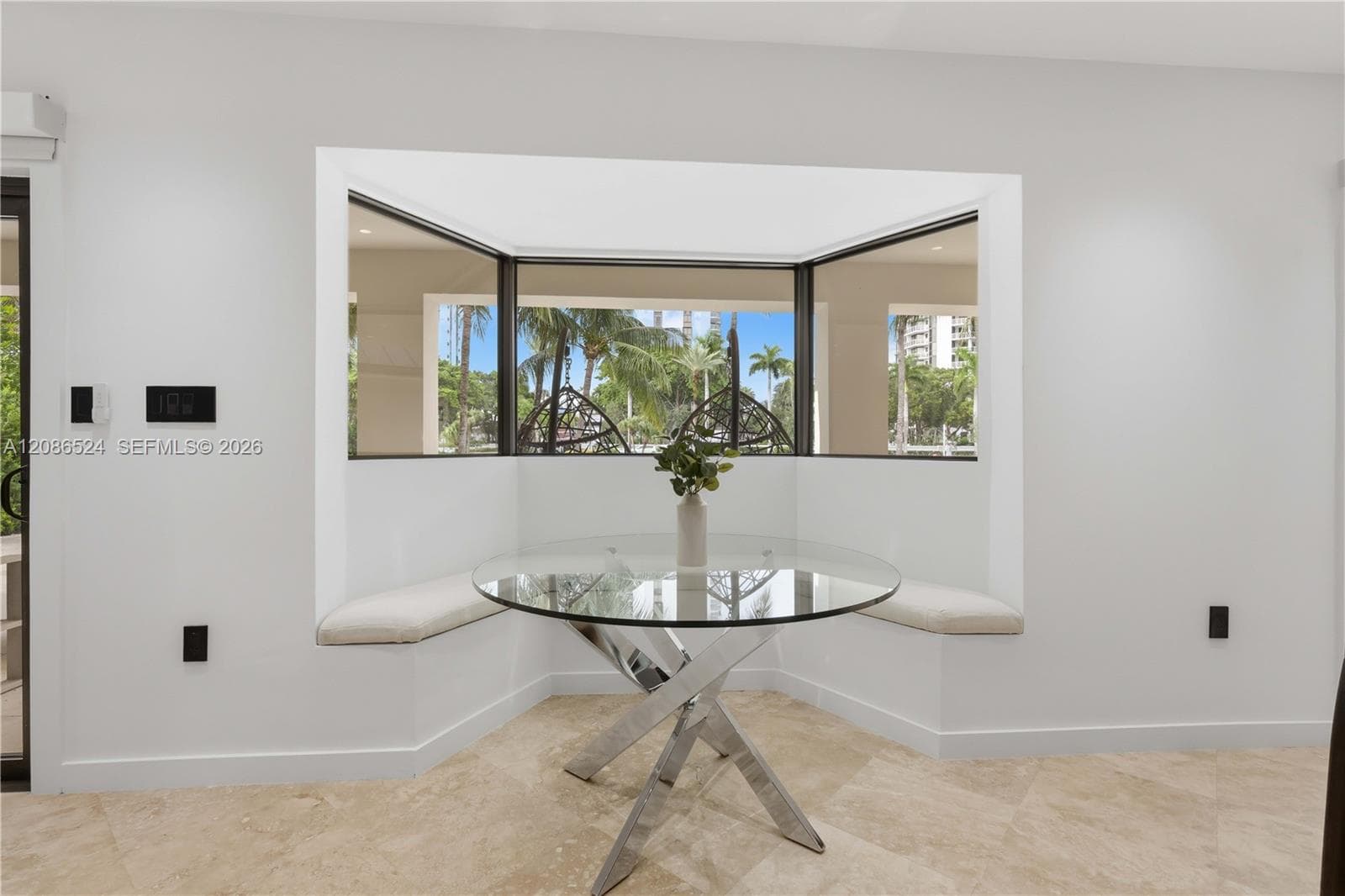 415 Holiday Dr photo 37