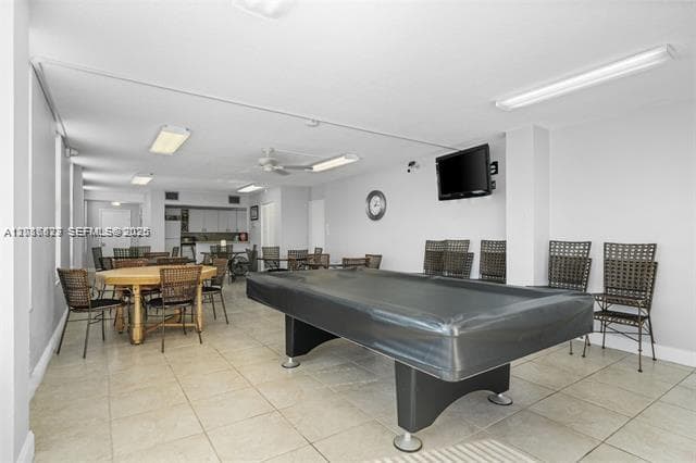 VALIANT HOUSE CONDO · #207 in Hollywood - Photo 19