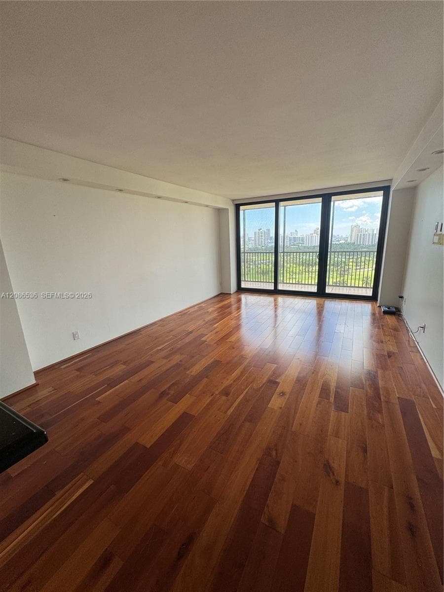 Coronado Tower · #1937 in Aventura - Photo 6