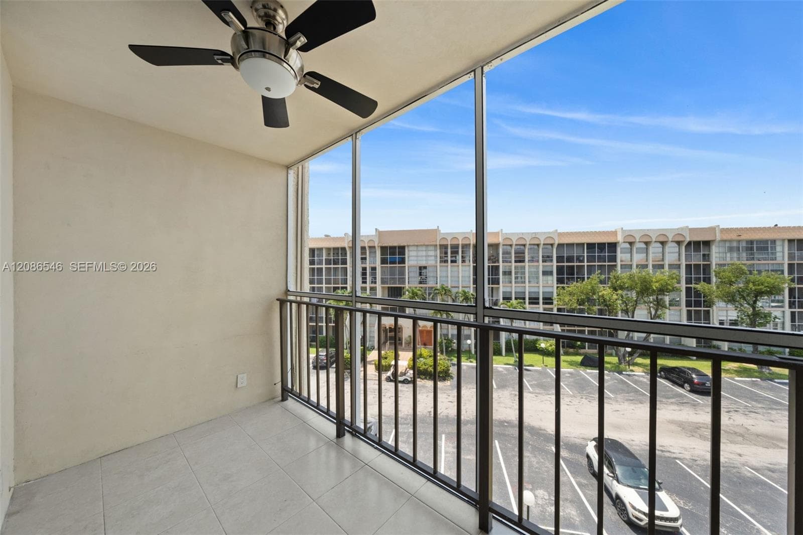 DESOTO · #411 in Hallandale Beach - Photo 23