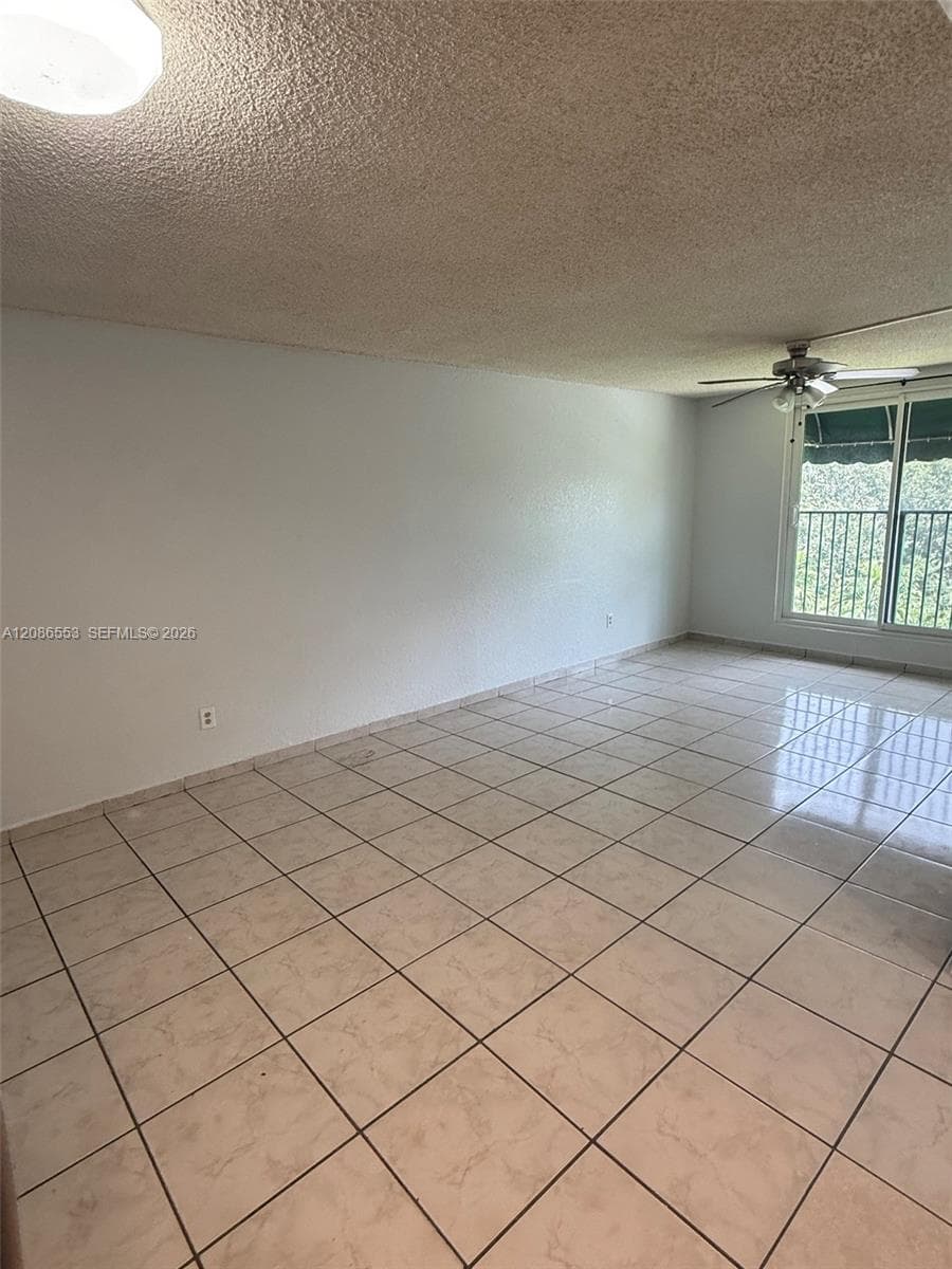 LAS ESTRELLAS CONDO · #405 in Hialeah - Photo 23