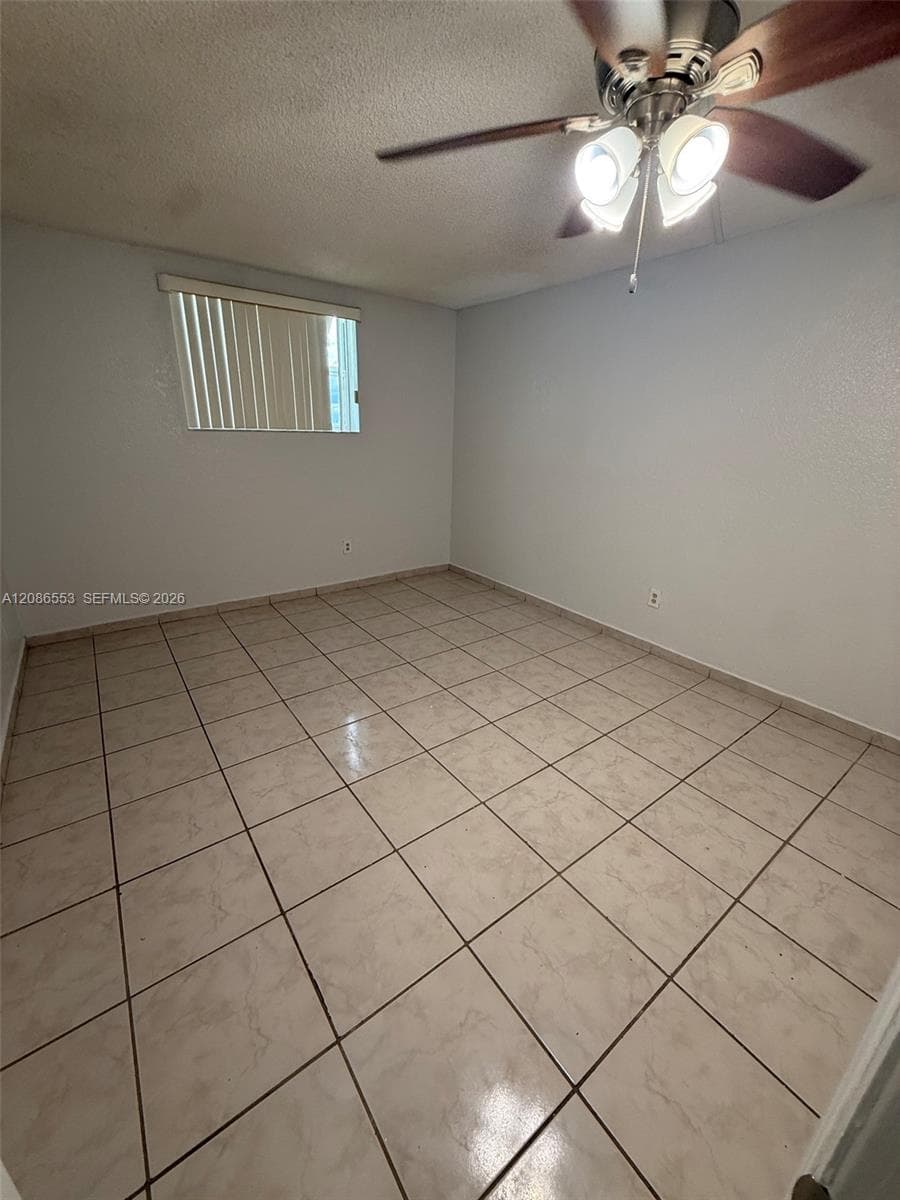 LAS ESTRELLAS CONDO · #405 in Hialeah - Photo 14