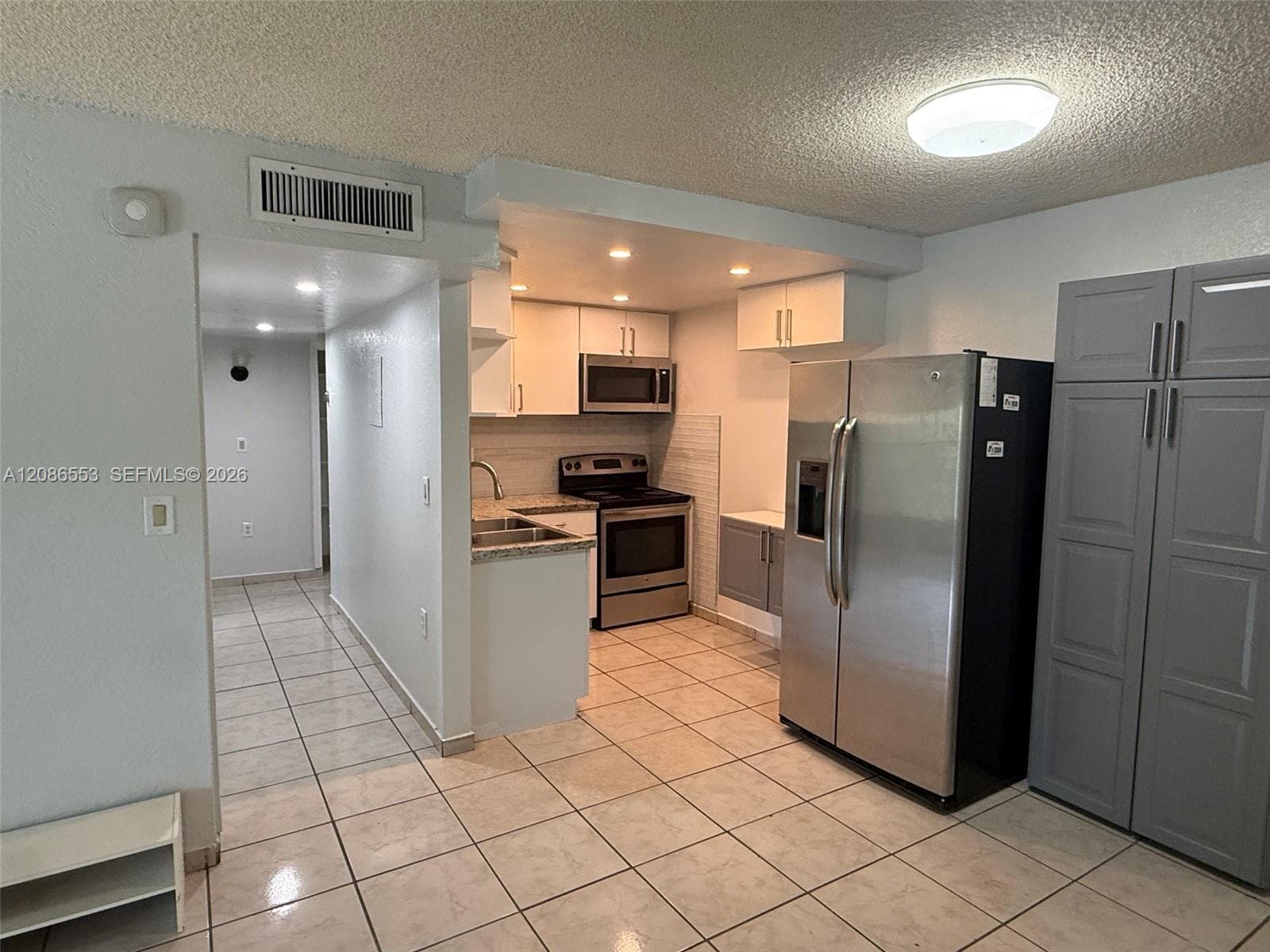 LAS ESTRELLAS CONDO · #405 in Hialeah - Photo 25