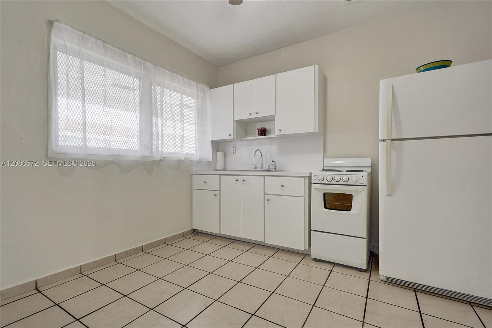BLUE SKY CONDO · #15B in Miami Beach - Photo 13