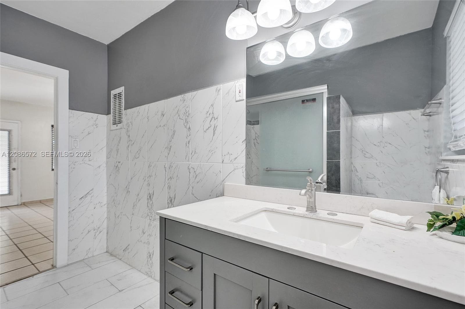 BLUE SKY CONDO · #15B in Miami Beach - Photo 17