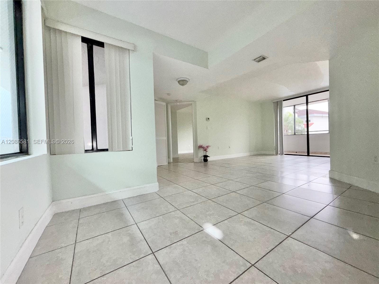 VERABELLA FALLS CONDO · #F-310 in Miami - Photo 1
