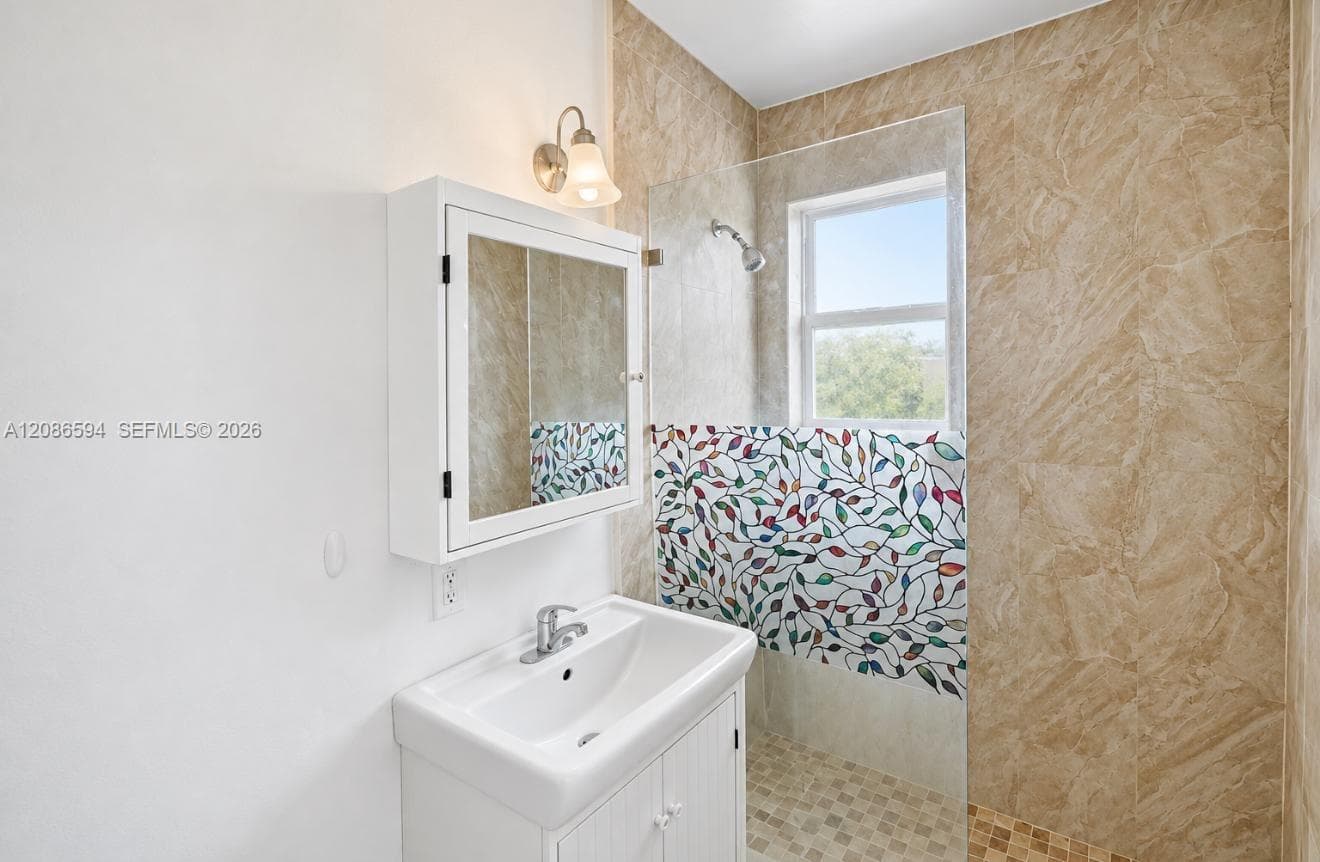 BAYSHORE PLAZA UNIT NO 2 · #207 in Miami - Photo 3