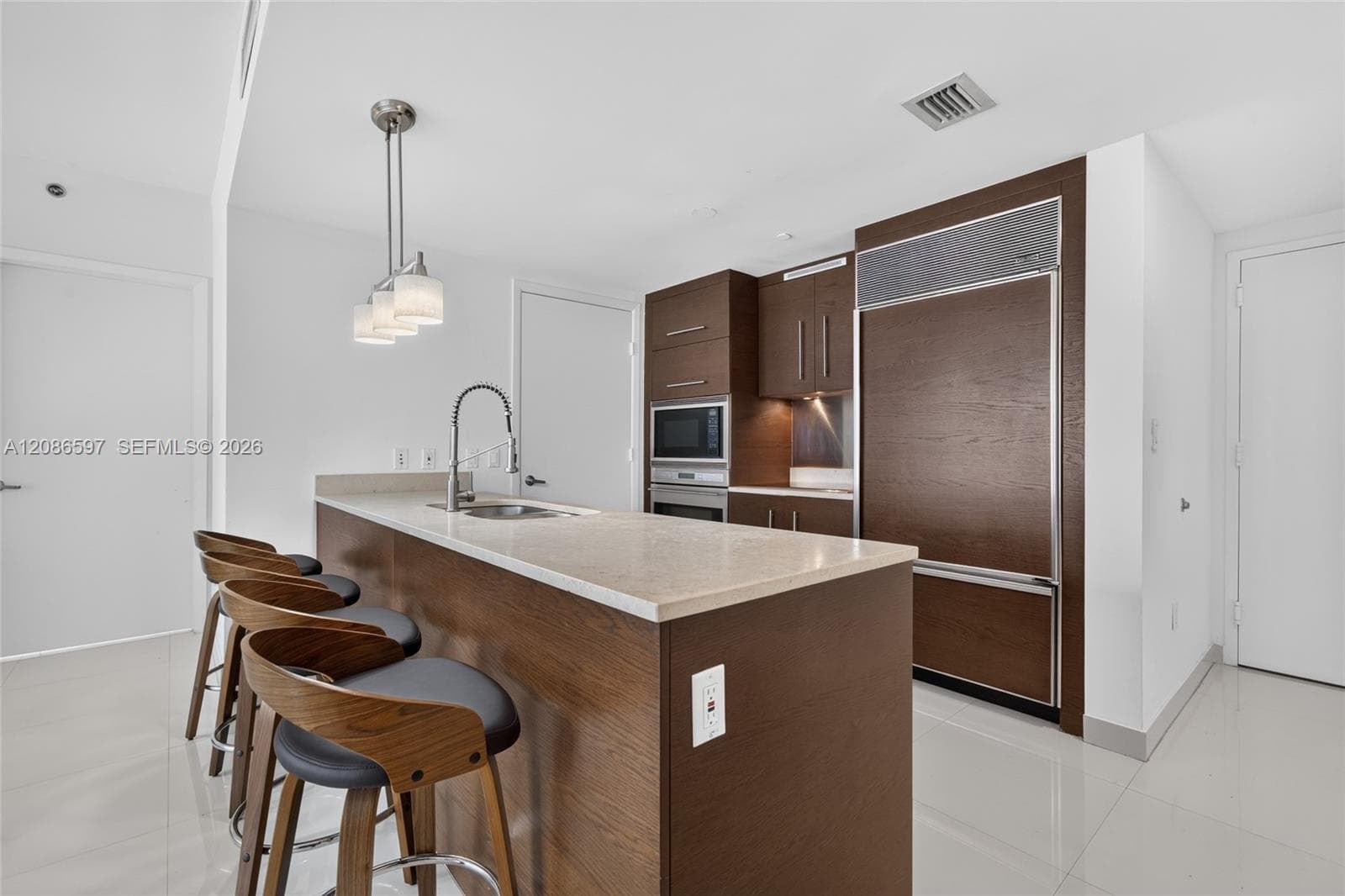 Icon Brickell I · #4613 in Miami - Photo 12