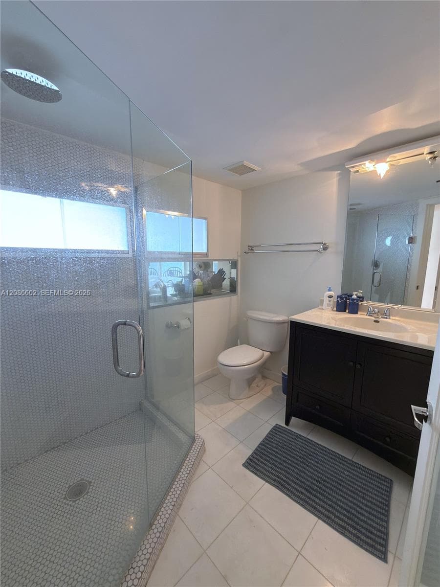 THE RIVIERA CONDO · #1801 in Miami Beach - Photo 9