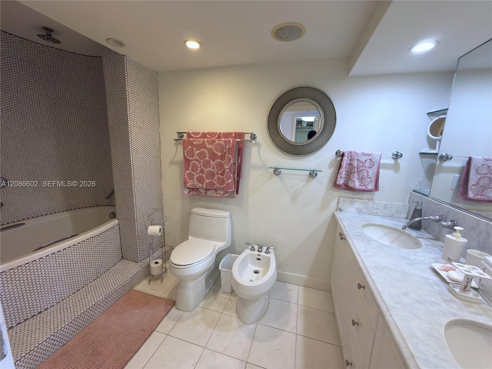 THE RIVIERA CONDO · #1801 in Miami Beach - Photo 8