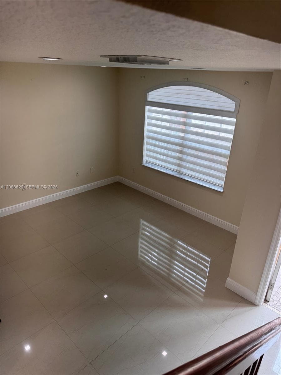 7075 NW 173rd Dr #1406 photo 6