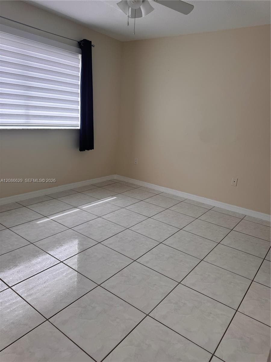 7075 NW 173rd Dr #1406 photo 16
