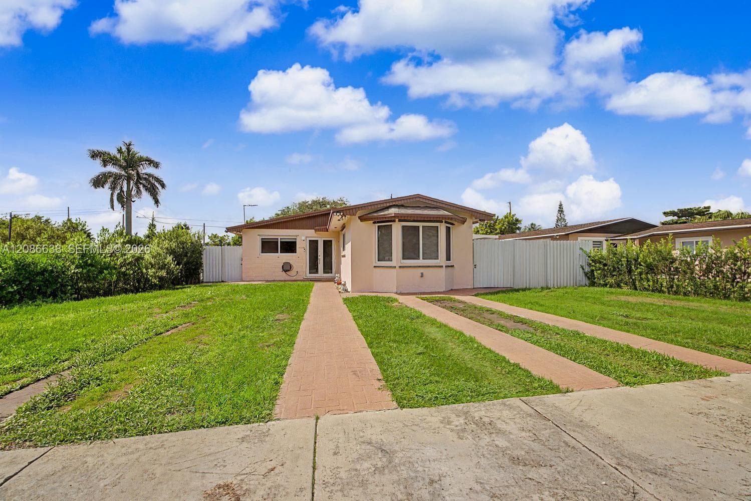 17330 SW 302nd St photo 2