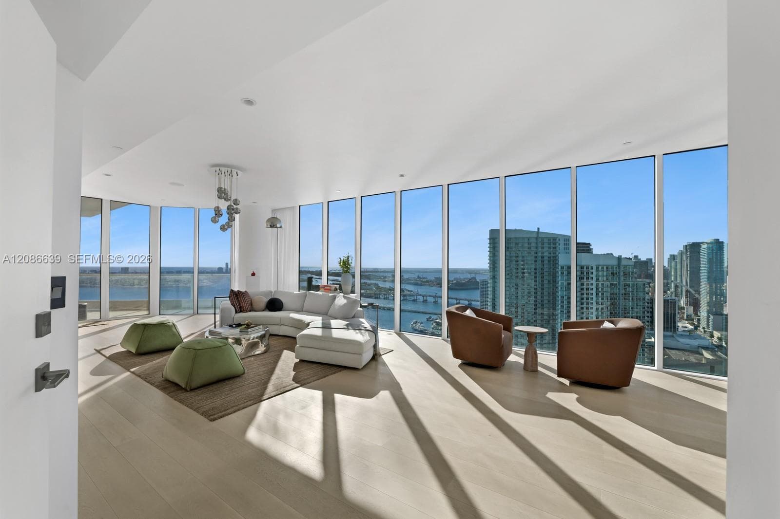 Paramount on the Bay · #PH4302 in Miami - Photo 2