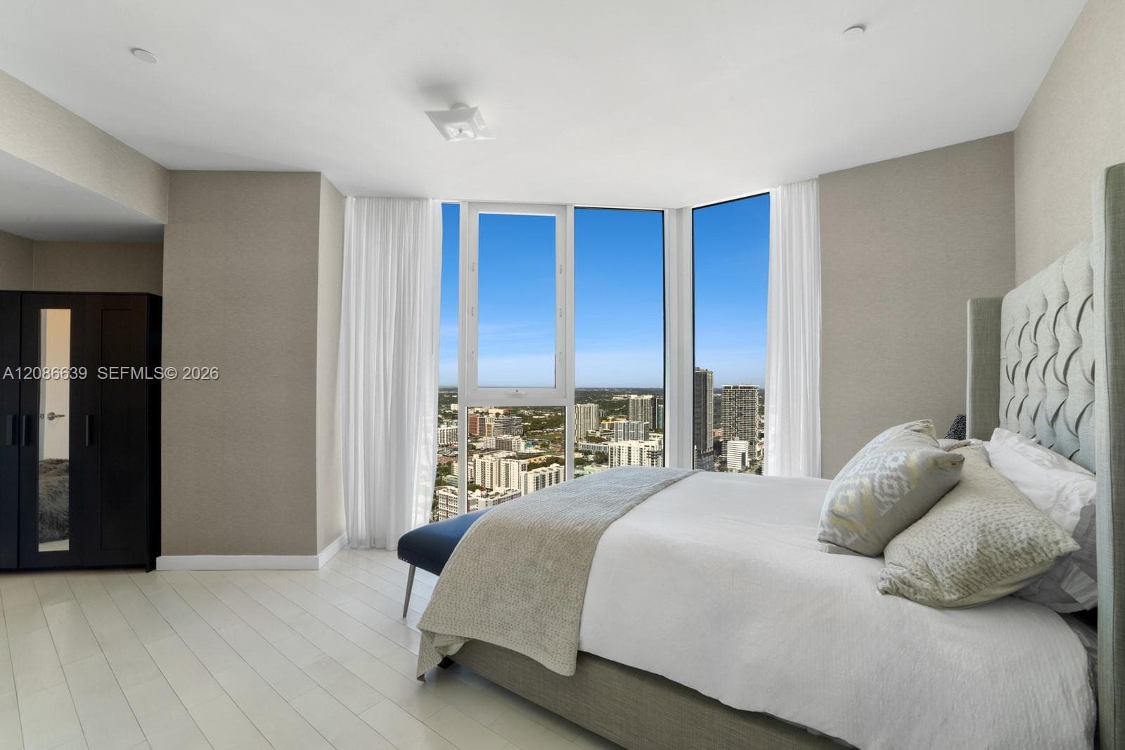 Paramount on the Bay · #PH4302 in Miami - Photo 40