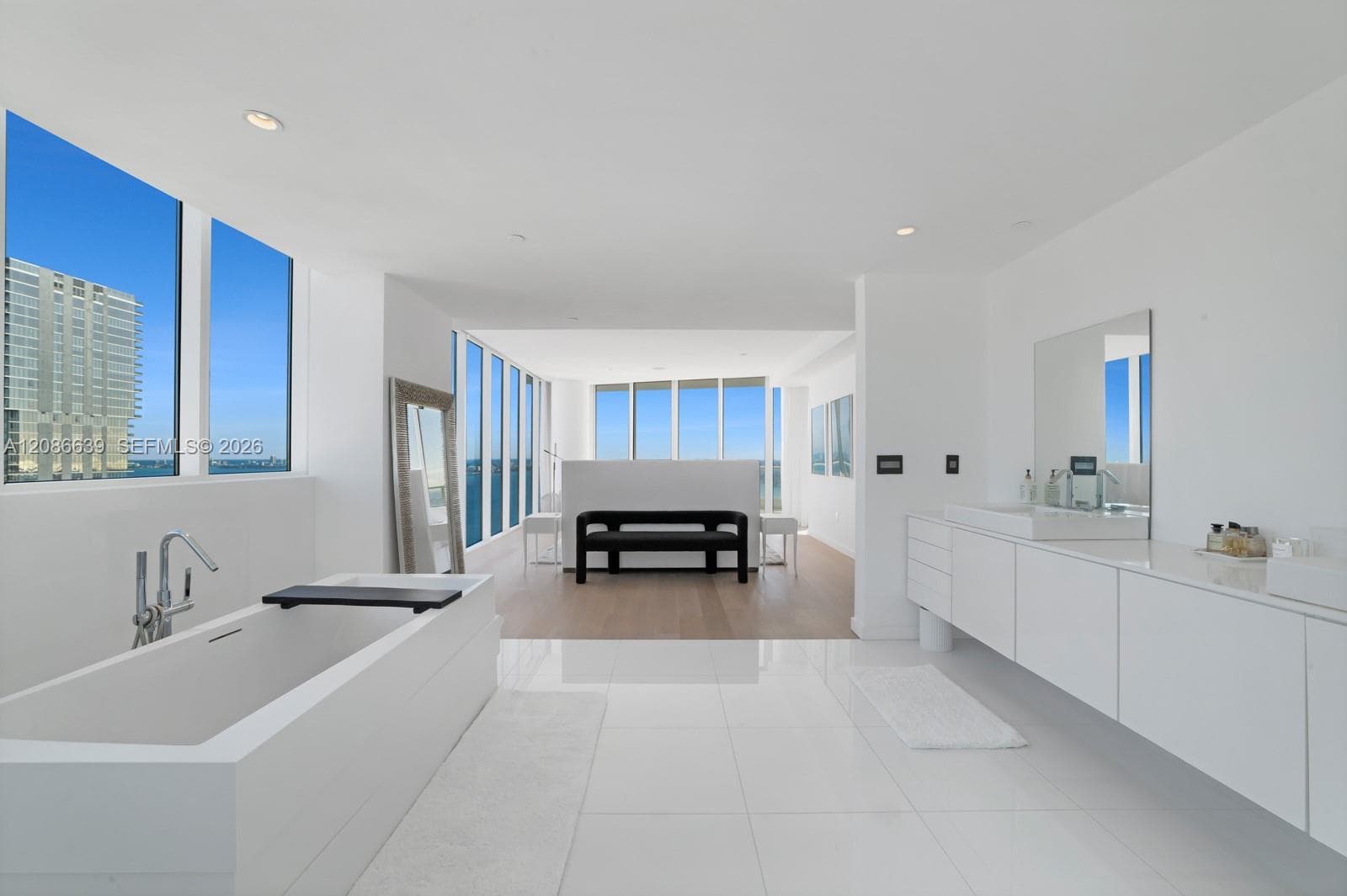 Paramount on the Bay · #PH4302 in Miami - Photo 21