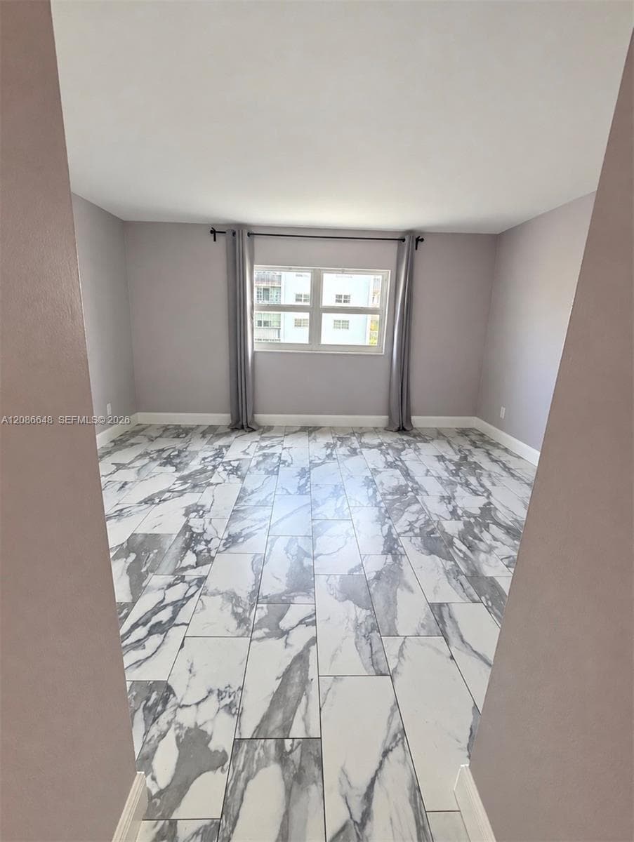 MEADOWBROOK TOWERS · #506 in Hallandale Beach - Photo 9