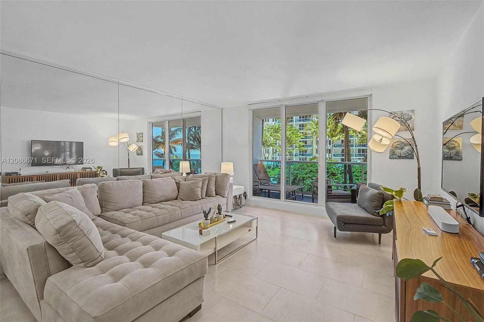 Roney Palace · #516 in Miami Beach - Photo 11
