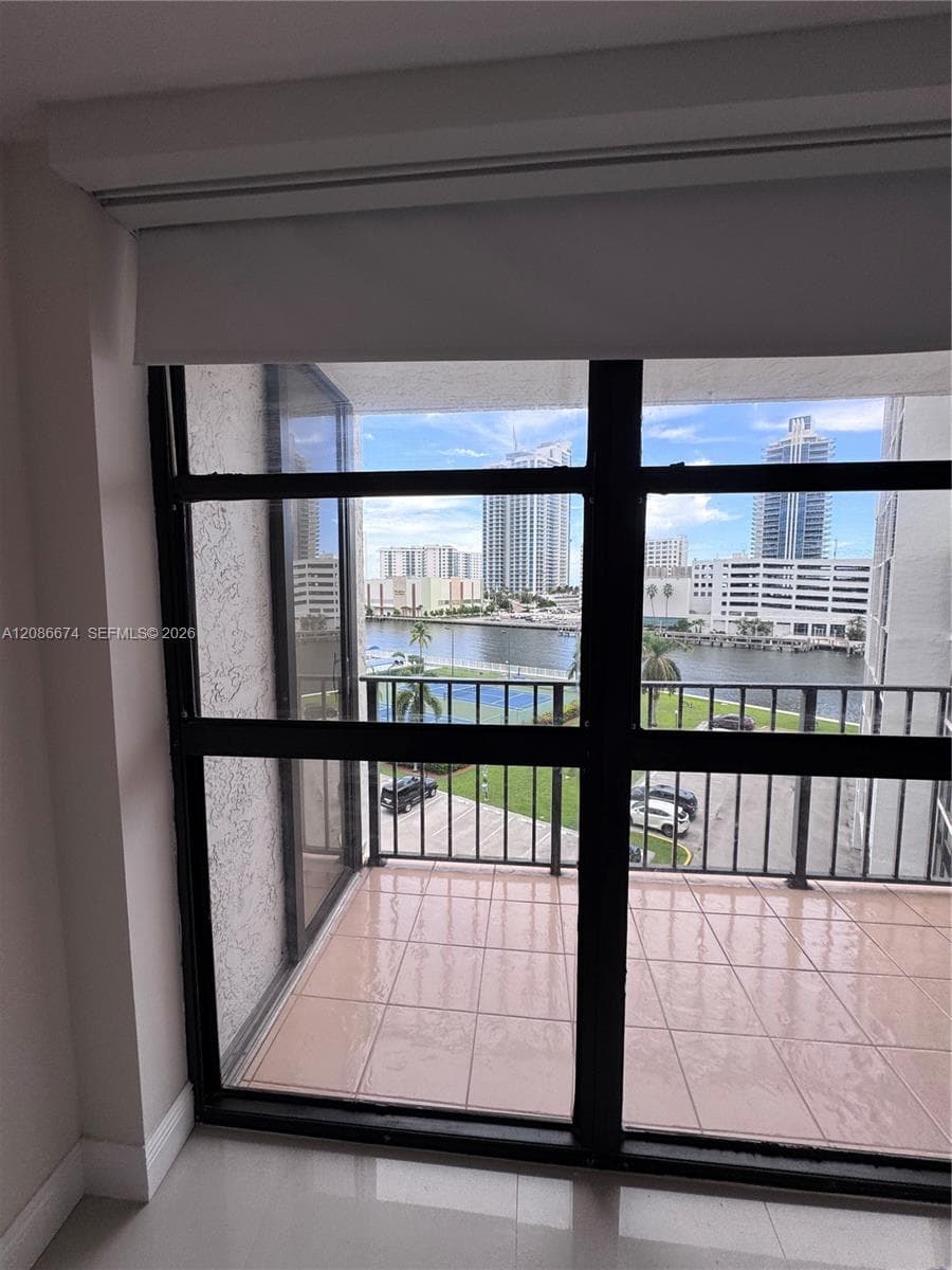 Ocean View East · #602 in Hallandale Beach - Photo 16