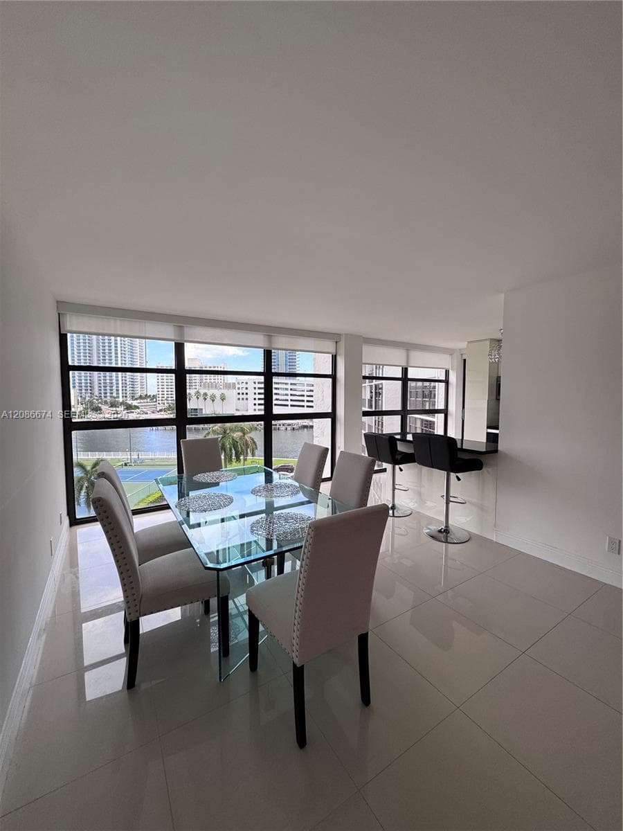 Ocean View East · #602 in Hallandale Beach - Photo 3