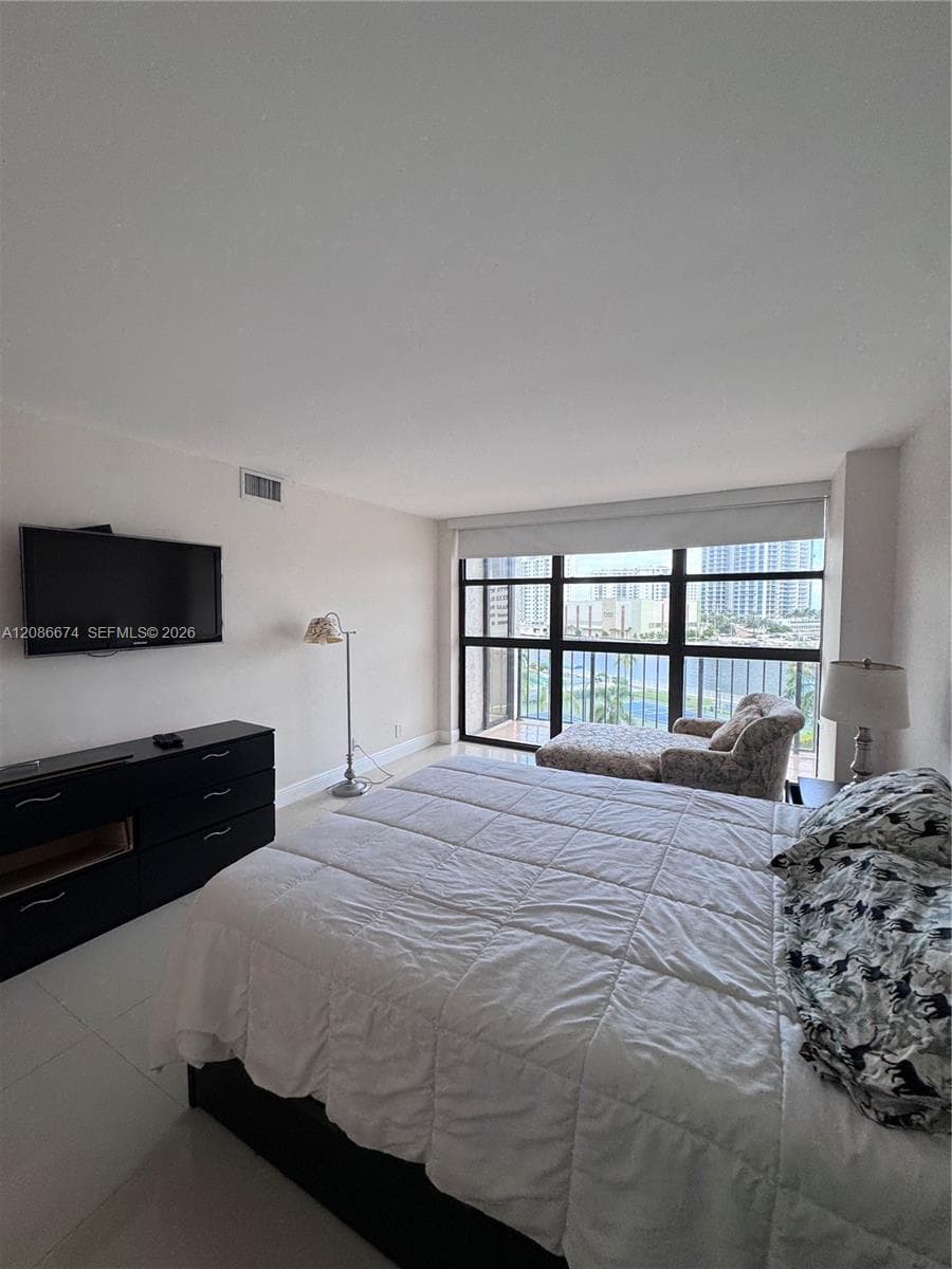 Ocean View East · #602 in Hallandale Beach - Photo 9