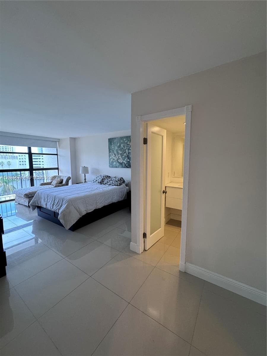 Ocean View East · #602 in Hallandale Beach - Photo 8