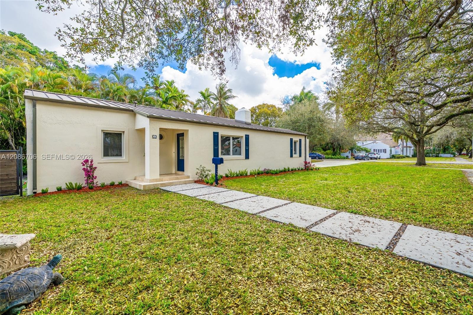 295 De Leon Dr photo 4