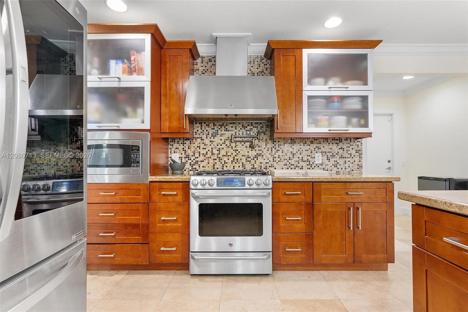 7111 Bamboo St photo 17
