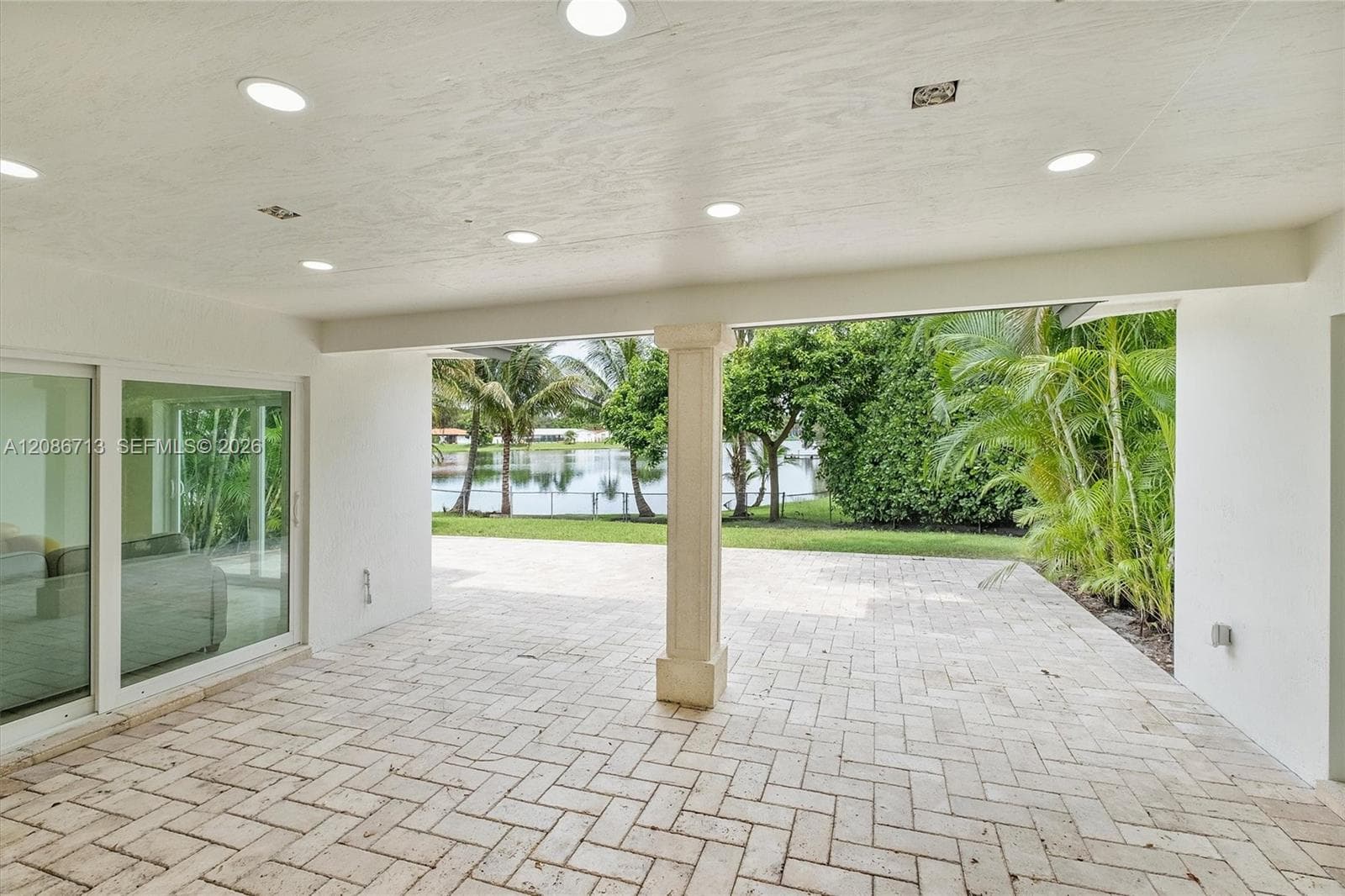 7111 Bamboo St photo 3
