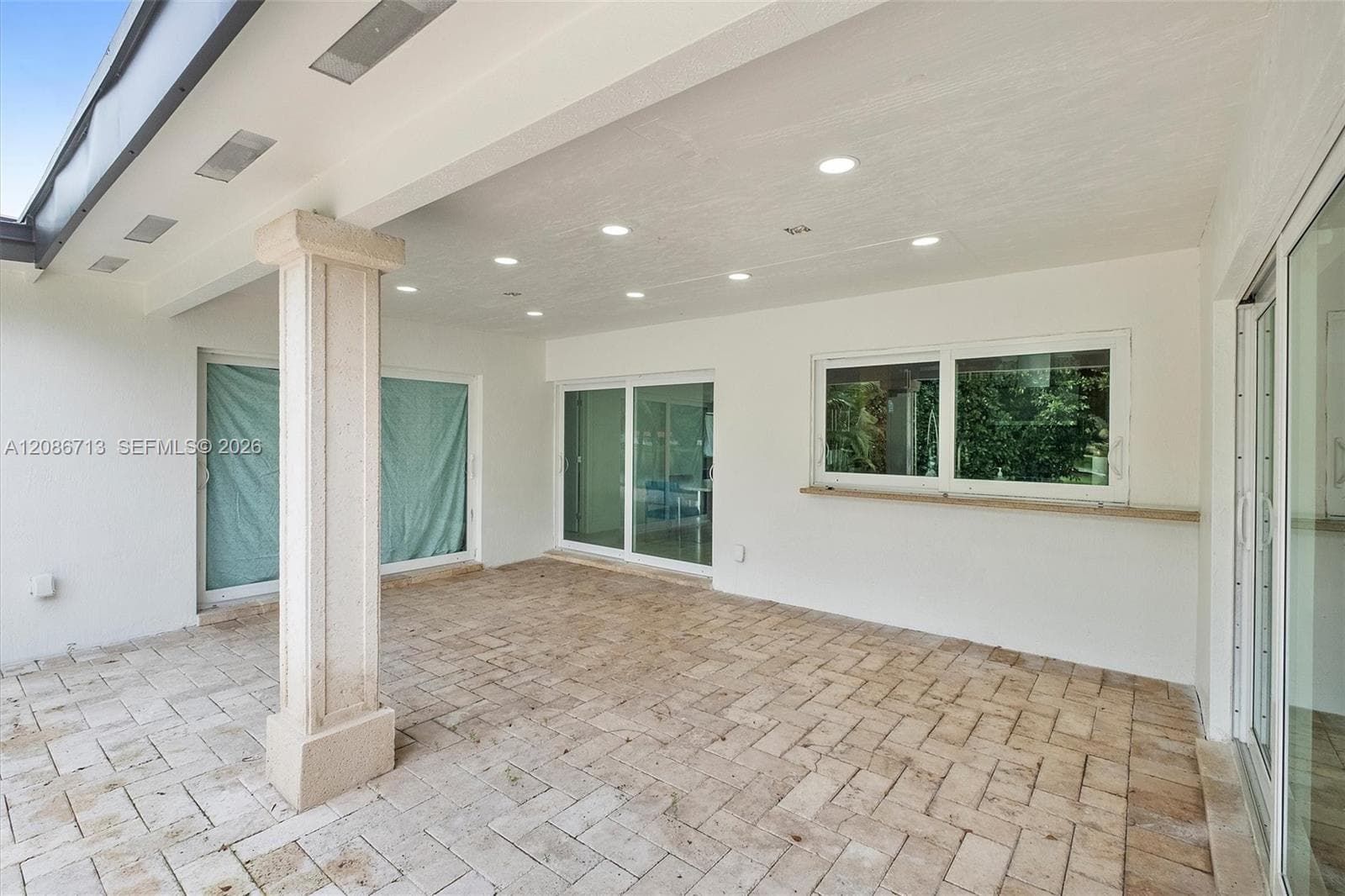 7111 Bamboo St photo 25