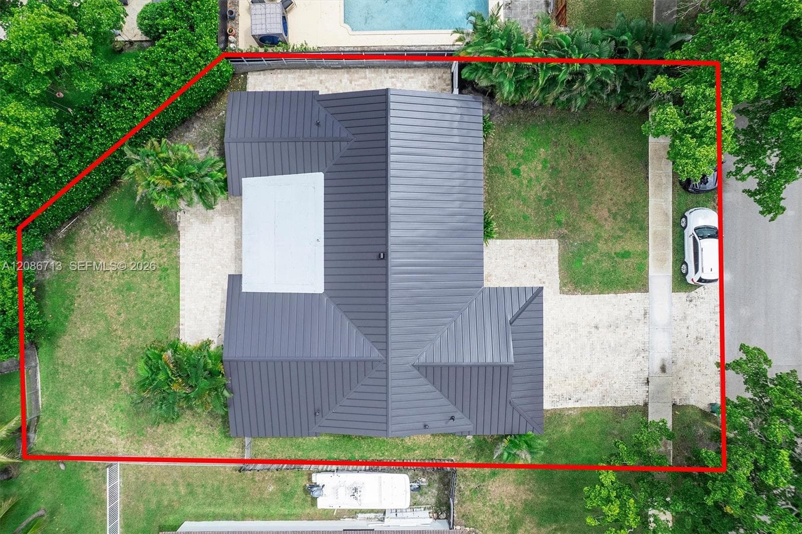 7111 Bamboo St photo 21