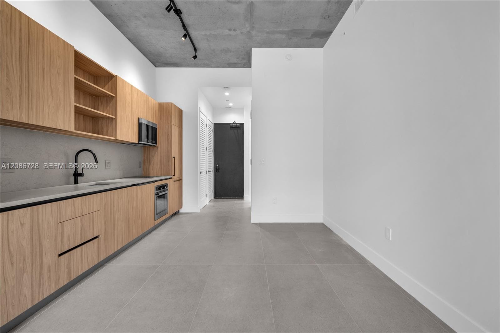 DONMOORE VILLA AMD PL · #403 in Miami - Photo 13