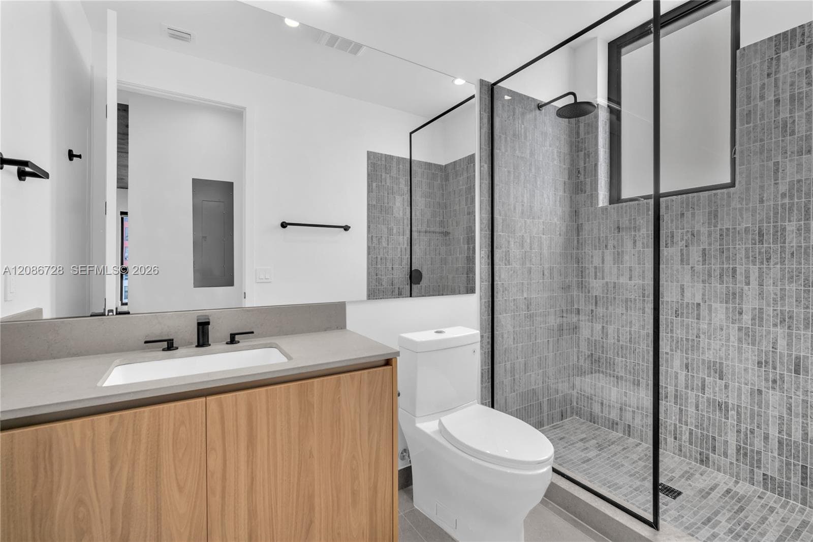 DONMOORE VILLA AMD PL · #403 in Miami - Photo 4