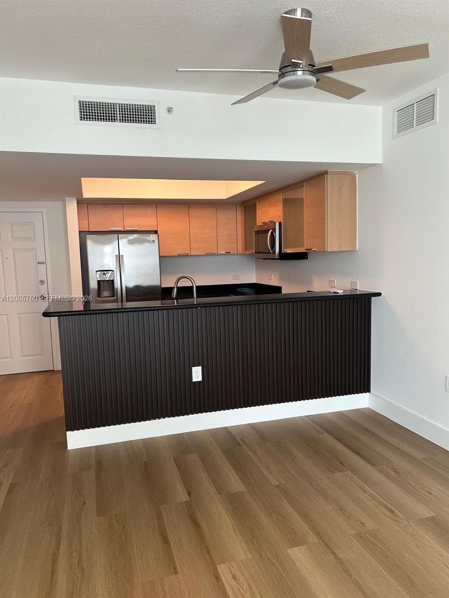 140 South Dixie Hwy · #810 in Hollywood - Photo 23