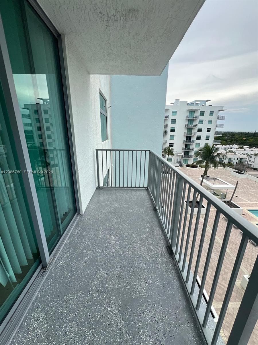 140 South Dixie Hwy · #810 in Hollywood - Photo 42