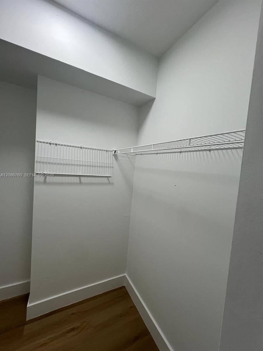 140 South Dixie Hwy · #810 in Hollywood - Photo 34